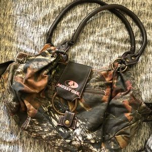 Mossy oak purse